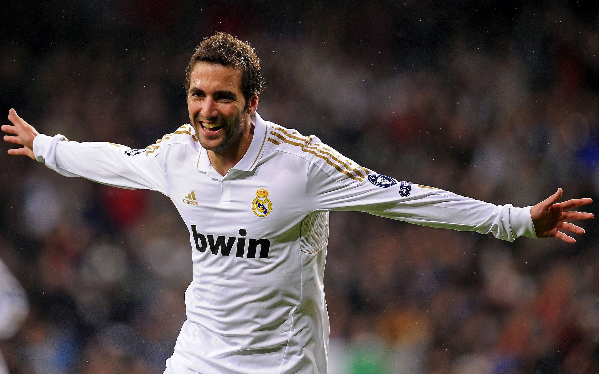 伊涅斯塔:弗里克麾下的巴萨是支不可思议的球队,伊涅斯塔在巴萨的年薪